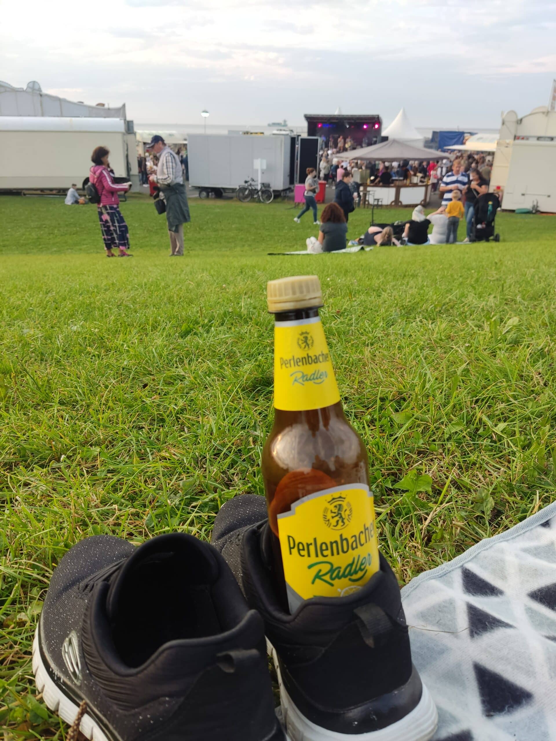 Der Sommerabend am Meer in Cuxhaven