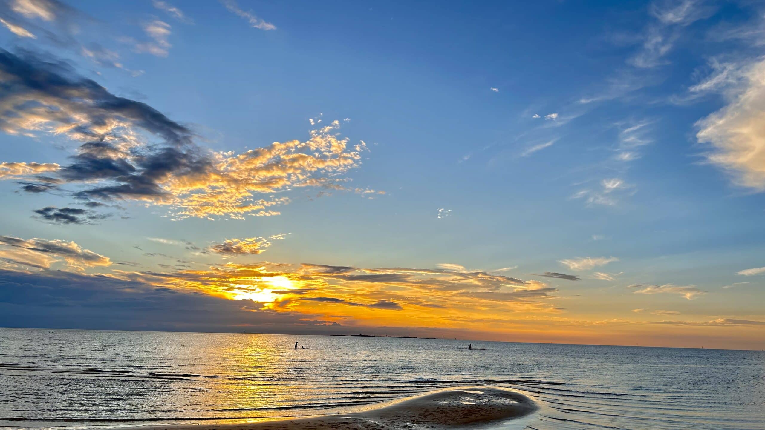 Der Sommerabend am Meer in Cuxhaven